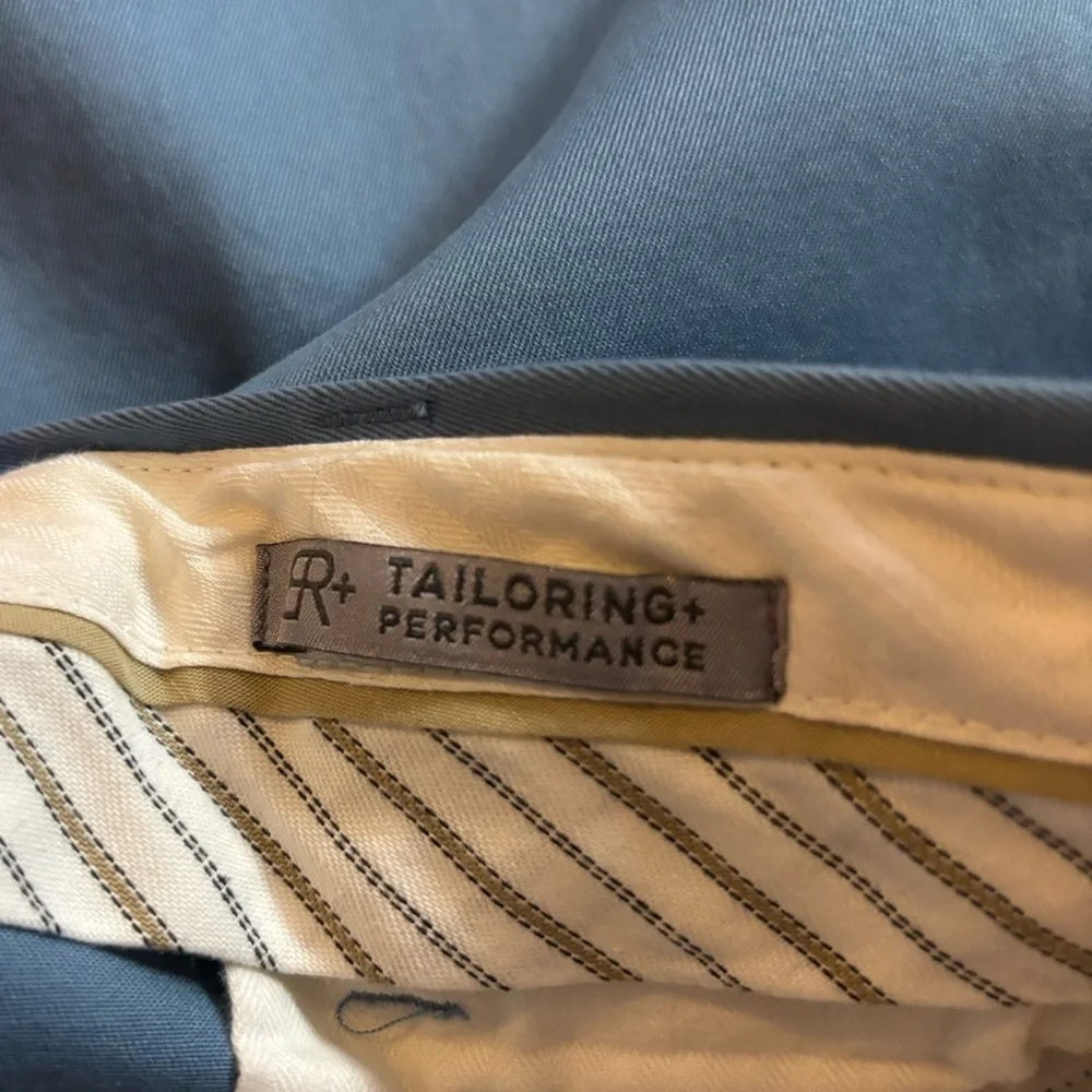 Banana‎ Republic Men’s Size 35/30 Blue Tailoring Performance Aiden Chinos